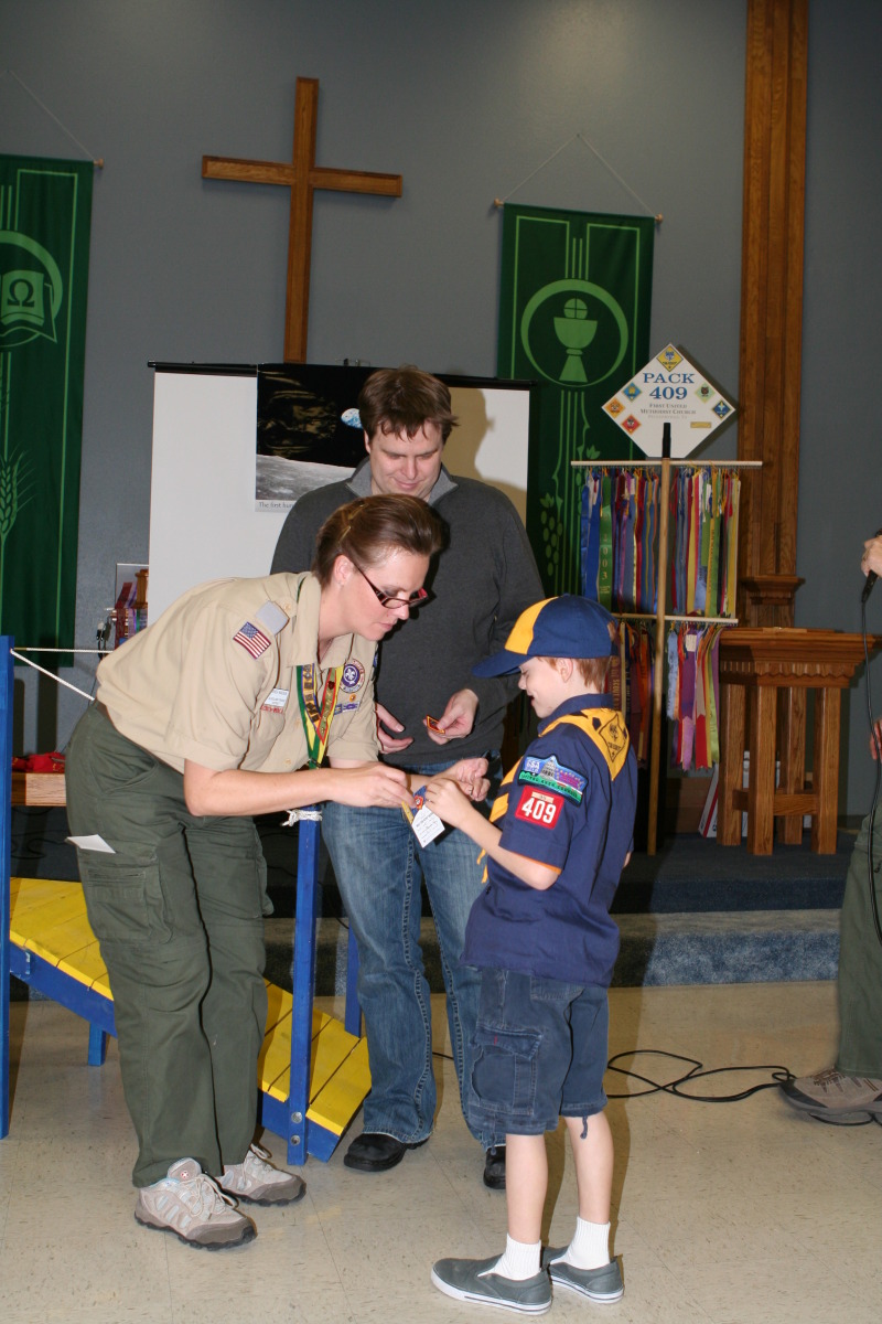 2011/02(February)/Blue-n-Gold/800x600_2011-02-02-Pack409-Blue-n-Gold-50-Shea-Mackins.JPG