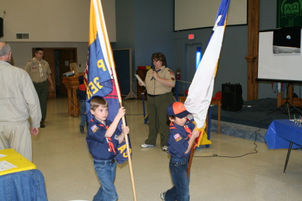 2011-02-02-Pack409-Blue-n-Gold-02.JPG