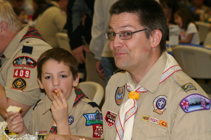 2011-02-02-Pack409-Blue-n-Gold-08-Case-Matt.JPG