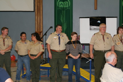 2011-02-02-Pack409-Blue-n-Gold-15.JPG