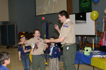2011-02-02-Pack409-Blue-n-Gold-37-Case-Matt.JPG