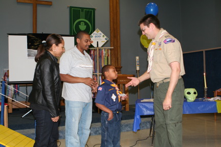 2011-02-02-Pack409-Blue-n-Gold-47.JPG