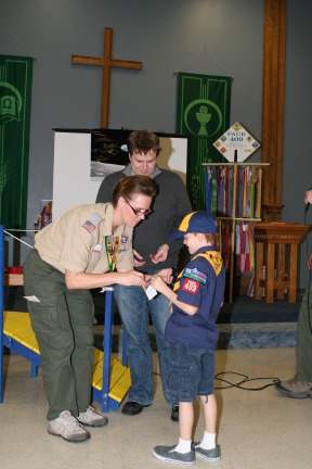 2011-02-02-Pack409-Blue-n-Gold-50-Shea-Mackins.JPG