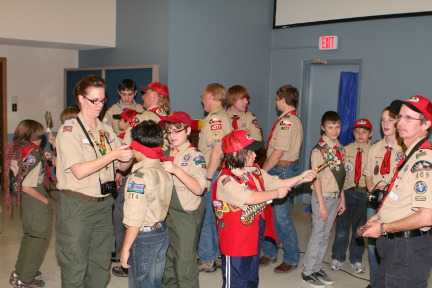2011-02-02-Pack409-Blue-n-Gold-89.JPG