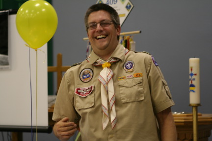 2011-02-02-Pack409-Blue-n-Gold-93-Matt-GOOD.JPG