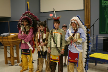 2011-02-02-Pack409-Blue-n-Gold-94.JPG