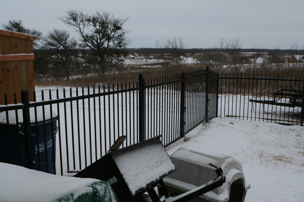 2011-02-04-Snow-in-Hutto-08.JPG
