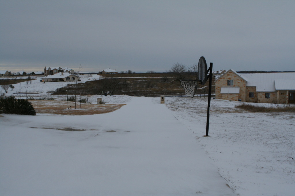 2011/02(February)/Snow-in-Austin/1024x768_2011-02-04-Snow-in-Hutto-09.JPG