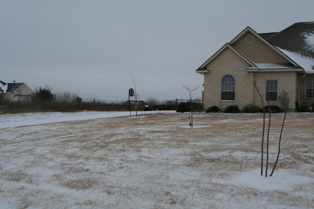2011/02(February)/Snow-in-Austin/1024x768_2011-02-04-Snow-in-Hutto-29.JPG
