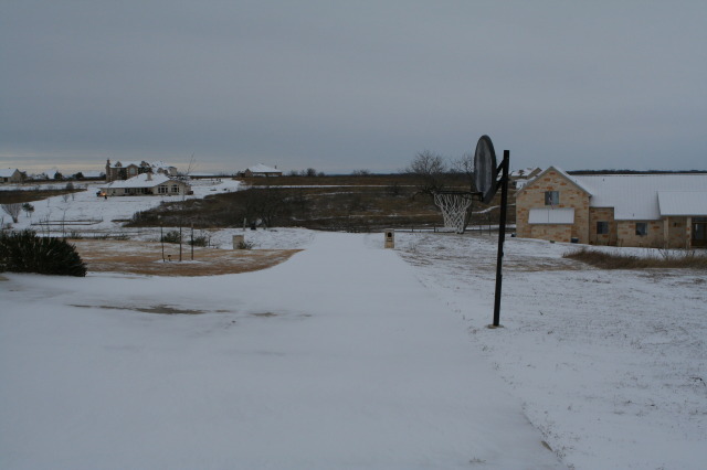 2011-02-04-Snow-in-Hutto-09.JPG