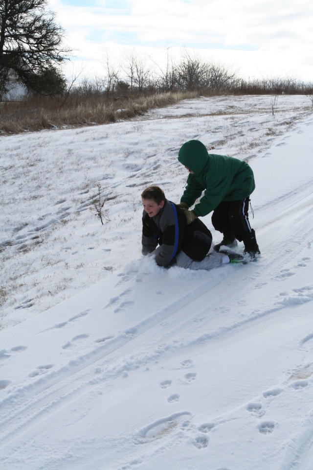 2011/02(February)/Snow-in-Austin/640x480_2011-02-04-Snow-in-Hutto-76-Dax-Case.JPG