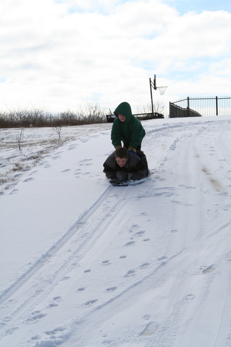 2011/02(February)/Snow-in-Austin/800x600_2011-02-04-Snow-in-Hutto-71-Dax-Case.JPG
