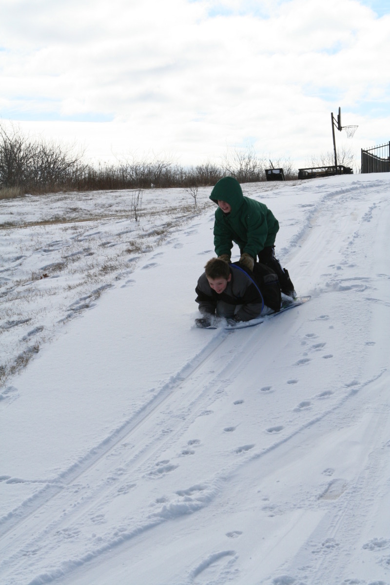 2011/02(February)/Snow-in-Austin/800x600_2011-02-04-Snow-in-Hutto-73-Dax-Case.JPG