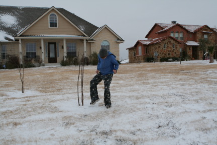 2011-02-04-Snow-in-Hutto-36-Chance.JPG