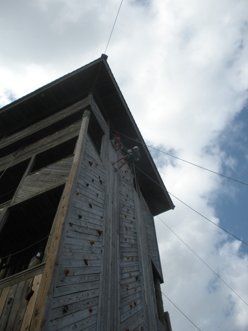 2011/02(February)/Troop214-Bastrop-Climbing-Tower/800x600_2011-02-19-Troop214-Bastrop-12-Climbing-Tower-Chance.JPG