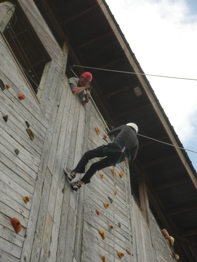 2011/02(February)/Troop214-Bastrop-Climbing-Tower/800x600_2011-02-19-Troop214-Bastrop-16-Climbing-Tower-Andrew.JPG