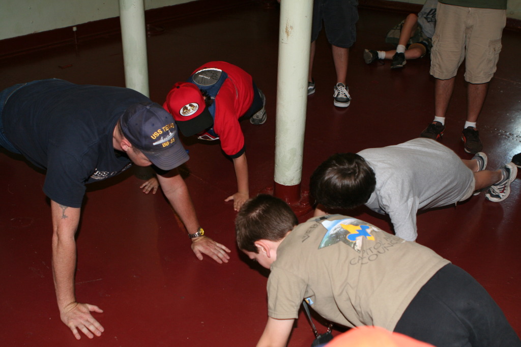 2011-04-03-Pack409-Battleship-Texas-131-Case-pushups.JPG