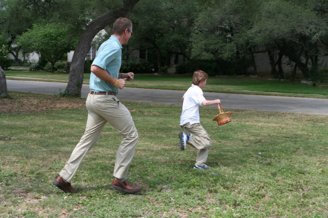 2011/04(April)/Easter/640x480_2011-04-24-Easter-23-Travis-Chance.JPG