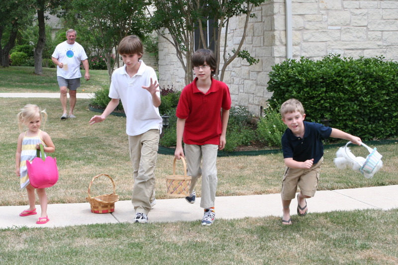 2011-04-24-Easter-06-Sydney-Jim-Chance-Dax-Ian.jpg
