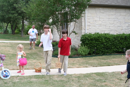 2011-04-24-Easter-07-Sydney-Jim-Chance-Dax-Ian.JPG