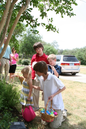 2011-04-24-Easter-50-Travis-Heather-Sydney-Dax-Chance-Ian.JPG
