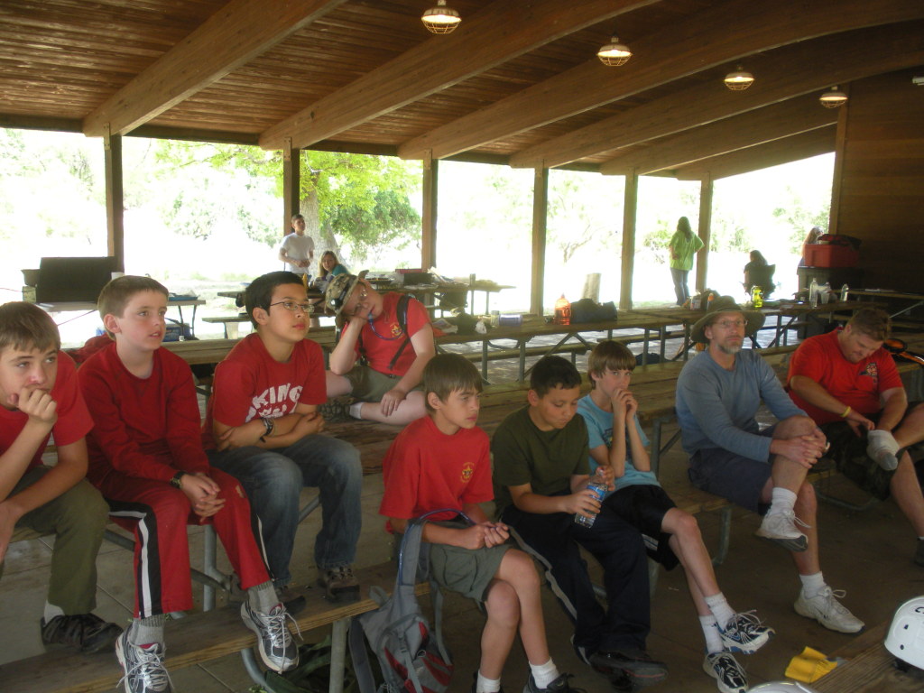 2011/04(April)/Troop214-Enchanted-Rock/1024x768_2011-04-16-Troop214-Enchanted-Rock-02-Andew-Sebastian-Chance.JPG