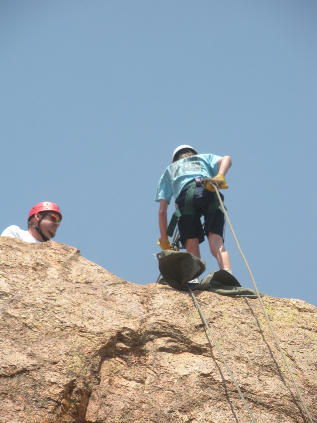 2011/04(April)/Troop214-Enchanted-Rock/1024x768_2011-04-16-Troop214-Enchanted-Rock-06-Chance.JPG
