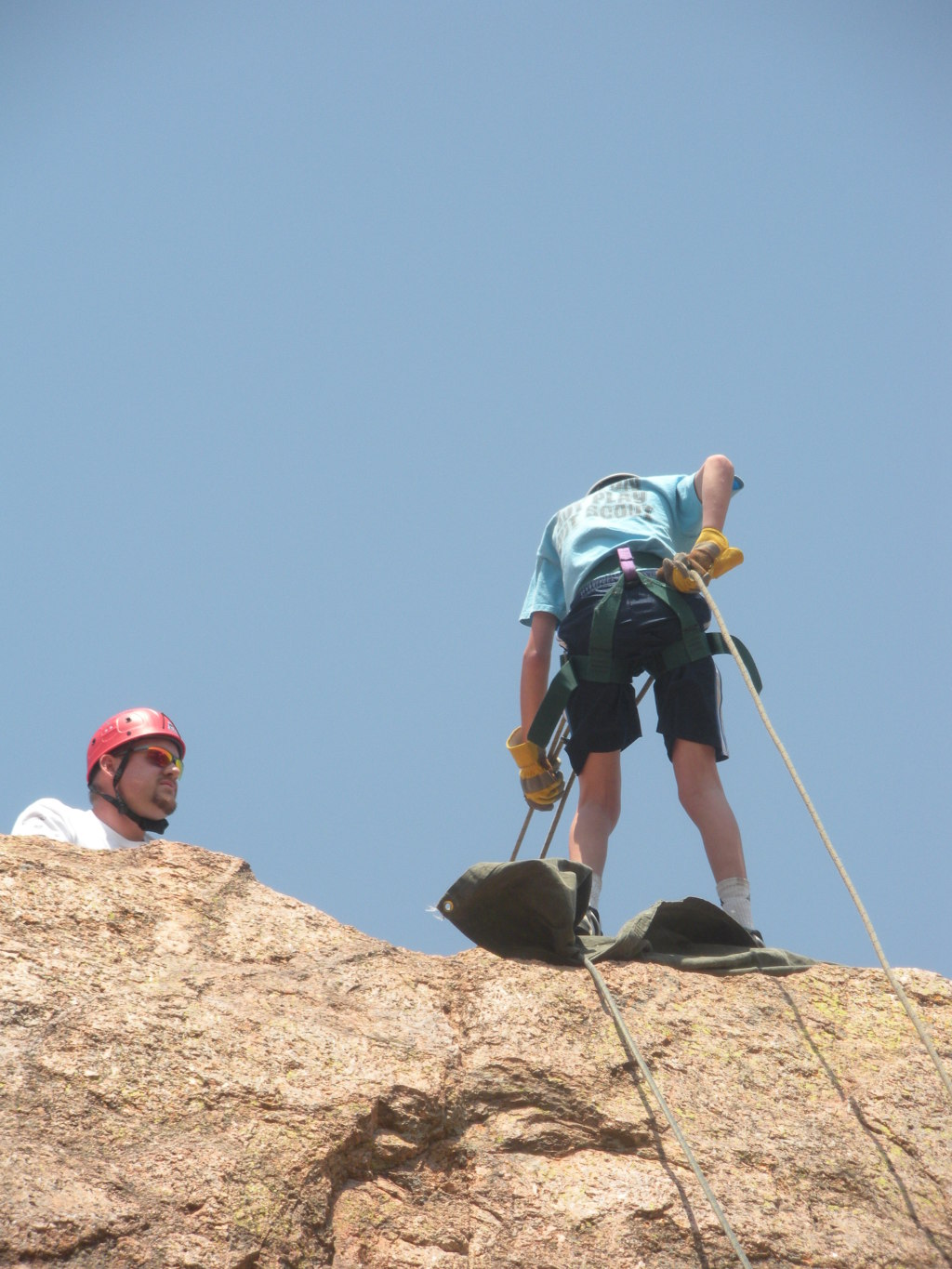 2011/04(April)/Troop214-Enchanted-Rock/1024x768_2011-04-16-Troop214-Enchanted-Rock-07-Chance.JPG