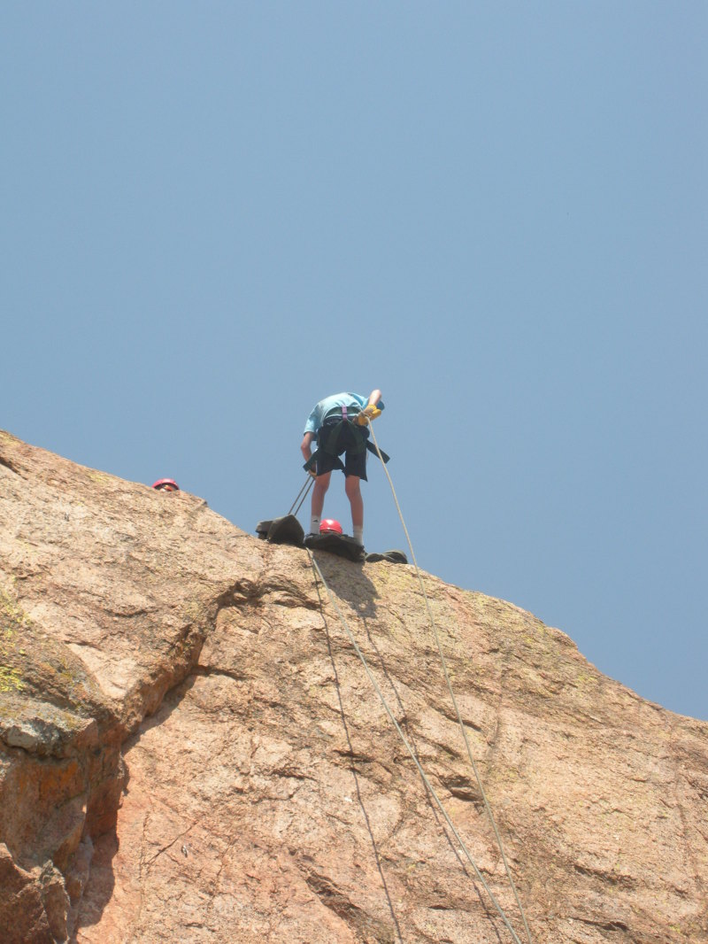 2011/04(April)/Troop214-Enchanted-Rock/800x600_2011-04-16-Troop214-Enchanted-Rock-08-Chance.JPG