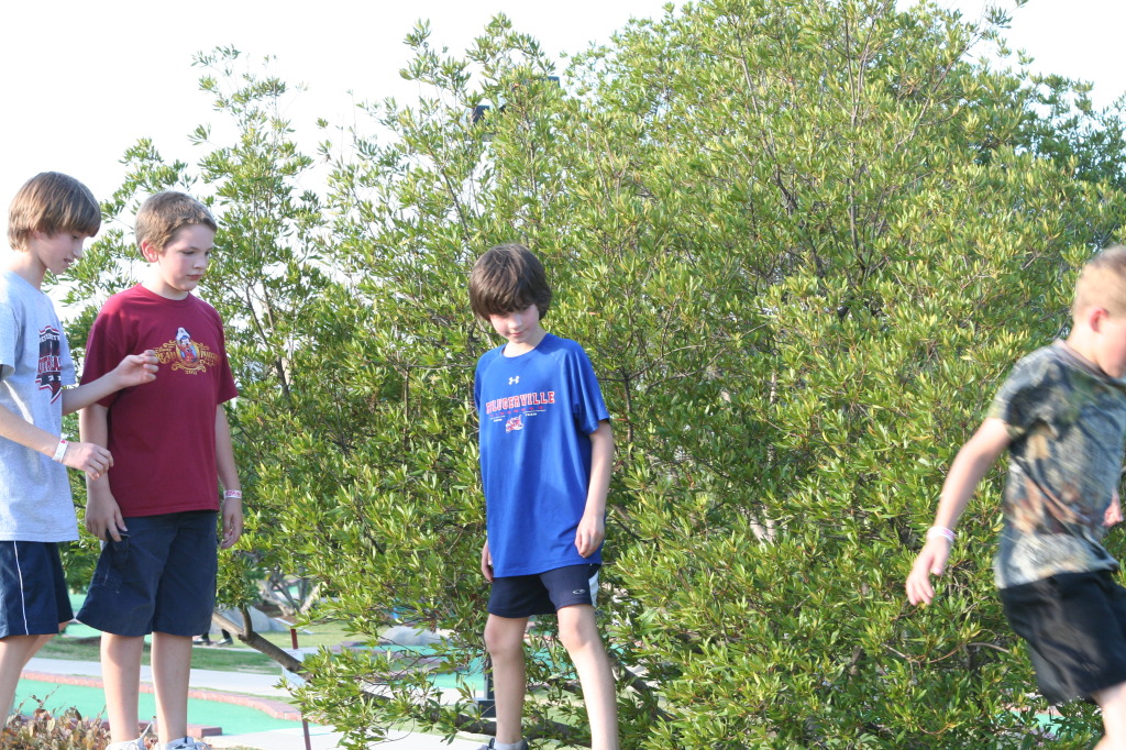 2011/05(May)/Dax-Birthday/1024x768_2011-05-08-Dax-Austin-Park-50-Chance-JC-Case.JPG