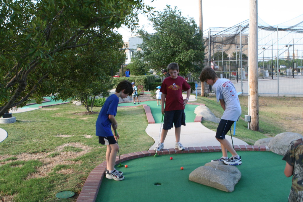 2011/05(May)/Dax-Birthday/1024x768_2011-05-08-Dax-Austin-Park-53-Case-Chance-JC.JPG