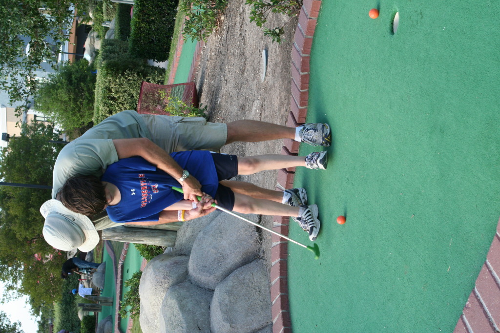 2011/05(May)/Dax-Birthday/1024x768_2011-05-08-Dax-Austin-Park-58-Travis.JPG