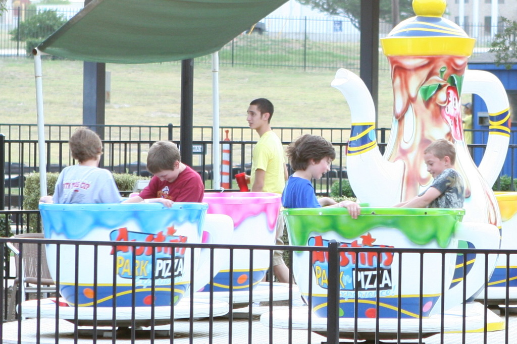 2011/05(May)/Dax-Birthday/1024x768_2011-05-08-Dax-Austin-Park-65-JC-Chance-Case.JPG