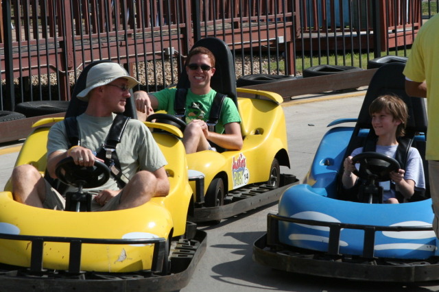 2011/05(May)/Dax-Birthday/640x480_2011-05-08-Dax-Austin-Park-11-Travis-Chance-Mark.JPG