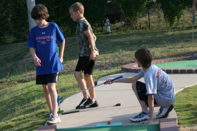 2011/05(May)/Dax-Birthday/640x480_2011-05-08-Dax-Austin-Park-29-Dax-JC-Chance.JPG