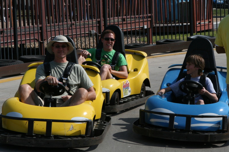 2011/05(May)/Dax-Birthday/800x600_2011-05-08-Dax-Austin-Park-12-Travis-Chance-Mark.JPG