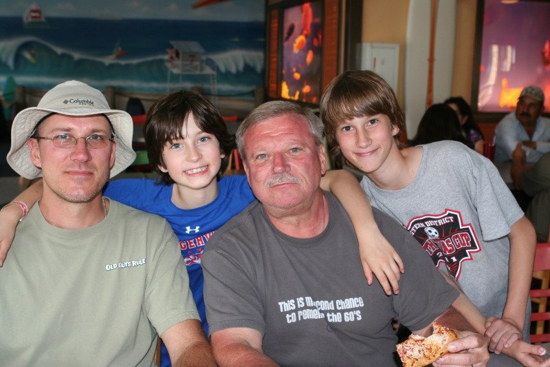 2011/05(May)/Dax-Birthday/800x600_2011-05-08-Dax-Austin-Park-27-Travis-Dax-Jim-Chance.JPG