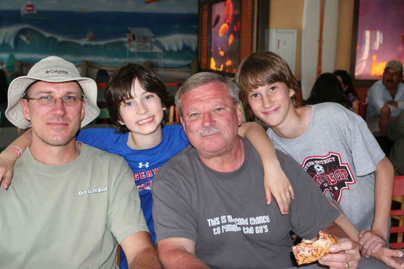 2011/05(May)/Dax-Birthday/800x600_2011-05-08-Dax-Austin-Park-28-Travis-Dax-Jim-Chance.JPG