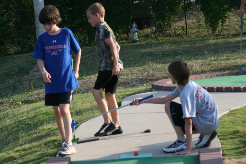2011/05(May)/Dax-Birthday/800x600_2011-05-08-Dax-Austin-Park-29-Dax-JC-Chance.JPG