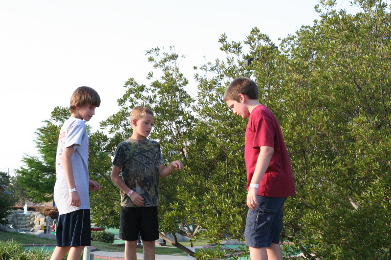 2011/05(May)/Dax-Birthday/800x600_2011-05-08-Dax-Austin-Park-40-Chance-JC-Case.JPG
