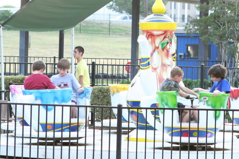 2011/05(May)/Dax-Birthday/800x600_2011-05-08-Dax-Austin-Park-66-JC-Chance-Case.JPG