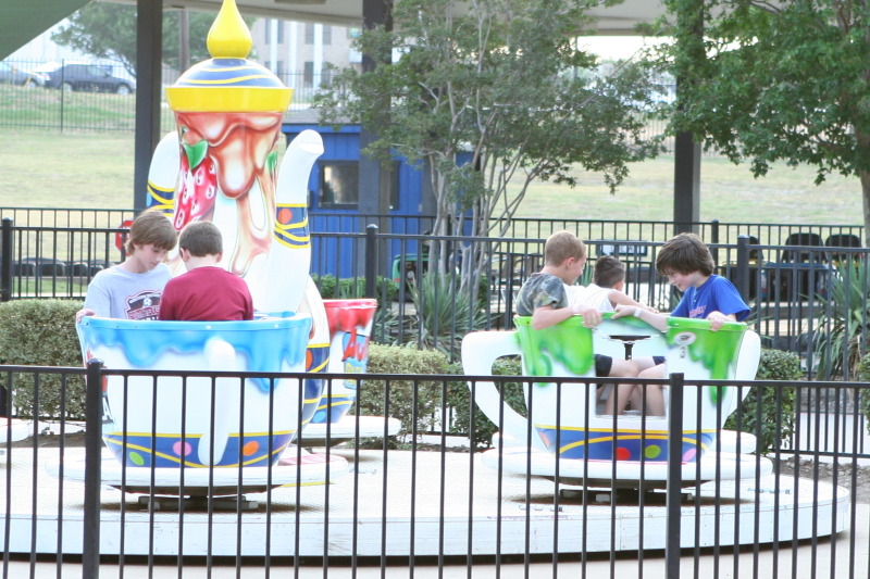 2011/05(May)/Dax-Birthday/800x600_2011-05-08-Dax-Austin-Park-70-JC-Case-Chance.JPG