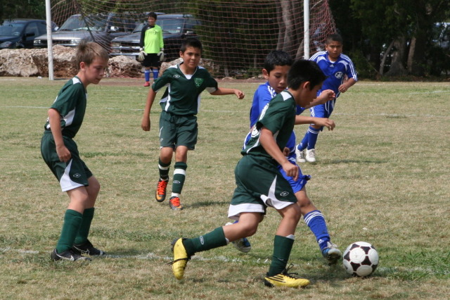 2011/05(May)/soccer/640x480_2011-05-01-Chance-Soccer-Regionals-04.JPG