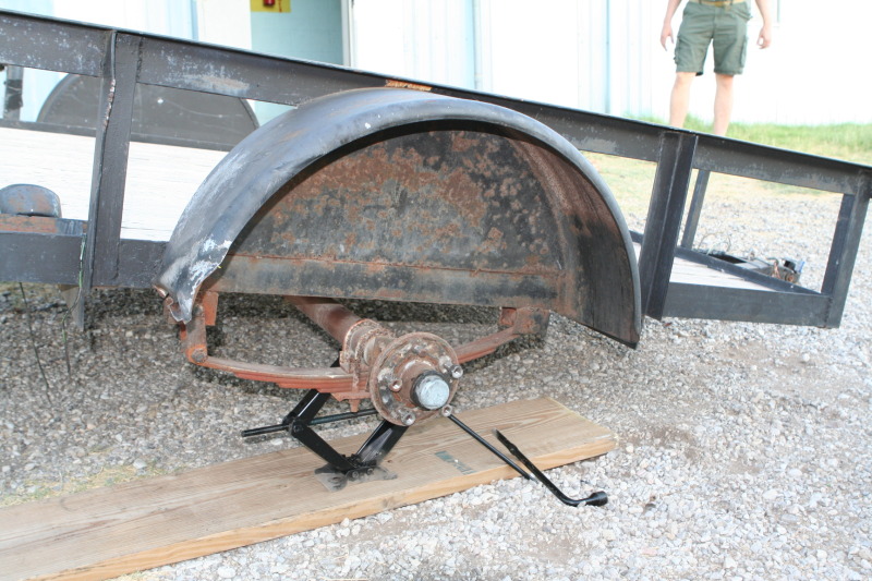 2011-06-25-scouttravel-12-broken-trailer-Broken-Trailer.JPG