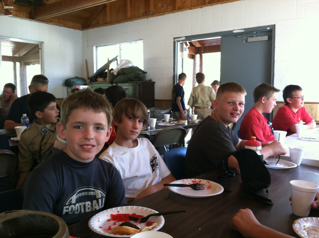 2011/06(June)/Troop-214-Summer-Camp/3-Camp-Wehinahpay/1024x768_2011-06-26-Troop214-81-Camp-Wehinahpay-arrival-Chance-Andrew.jpg