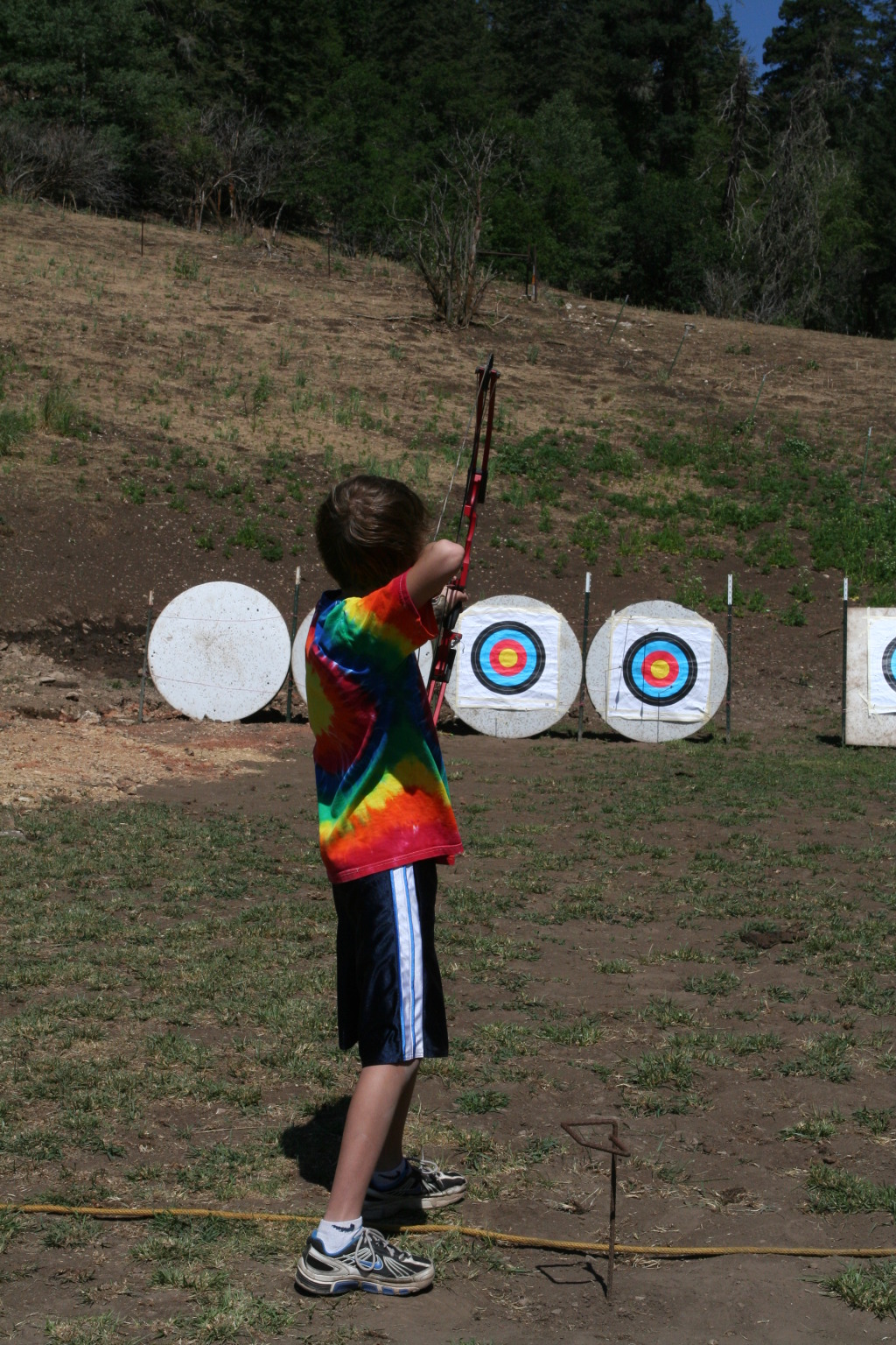 2011/06(June)/Troop-214-Summer-Camp/3-Camp-Wehinahpay/1024x768_2011-06-28-Camp-Wehinahpay-07-Chance-archery.JPG
