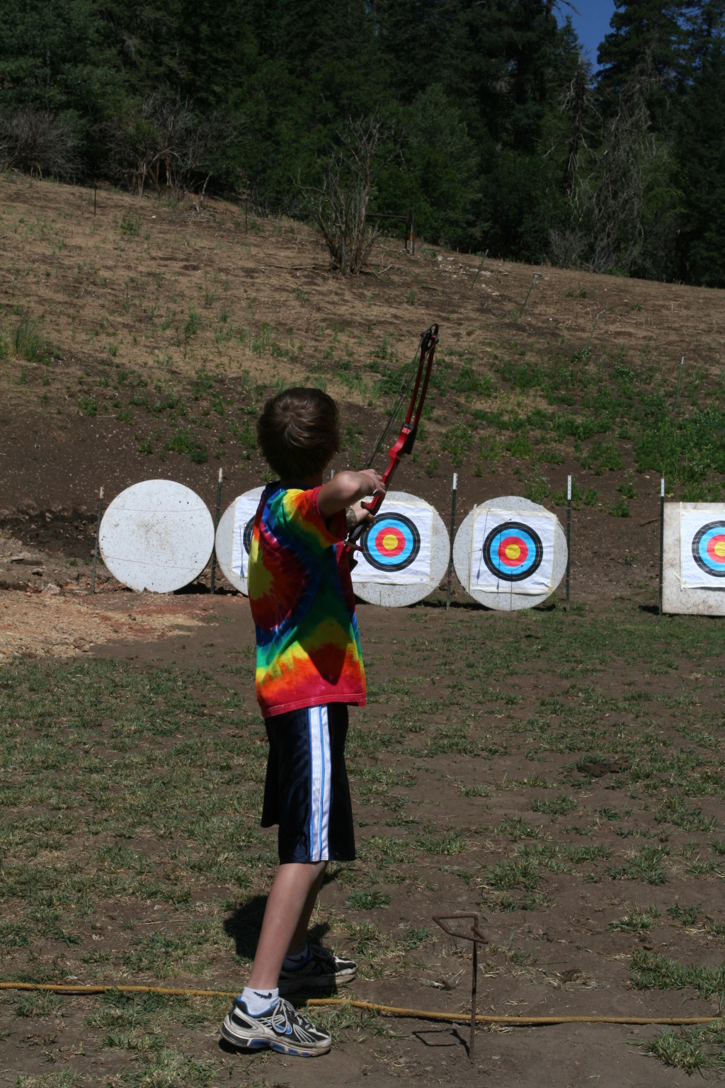 2011/06(June)/Troop-214-Summer-Camp/3-Camp-Wehinahpay/1024x768_2011-06-28-Camp-Wehinahpay-08-Chance-archery.JPG