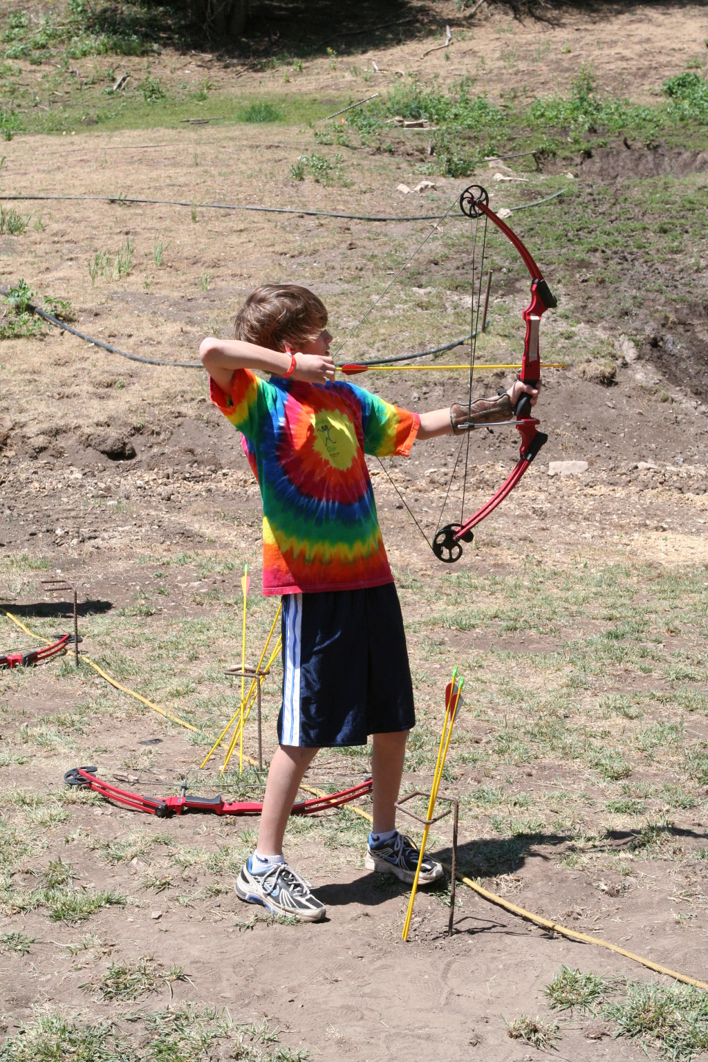 2011/06(June)/Troop-214-Summer-Camp/3-Camp-Wehinahpay/1024x768_2011-06-28-Camp-Wehinahpay-10-Chance-archery.JPG