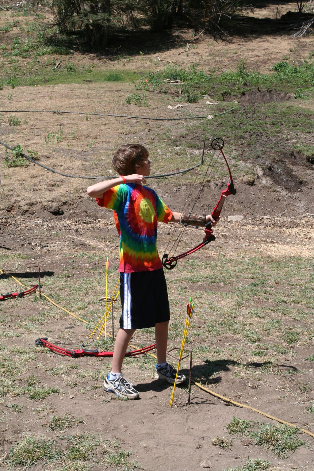 2011/06(June)/Troop-214-Summer-Camp/3-Camp-Wehinahpay/1024x768_2011-06-28-Camp-Wehinahpay-12-Chance-archery.JPG