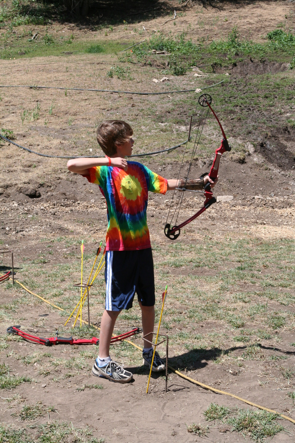2011/06(June)/Troop-214-Summer-Camp/3-Camp-Wehinahpay/1024x768_2011-06-28-Camp-Wehinahpay-13-Chance-archery.JPG
